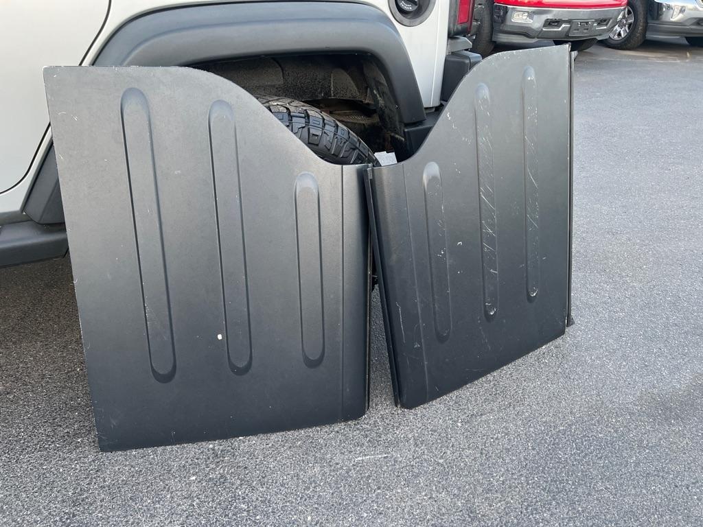 Jeep Wrangler Unlimited  2011