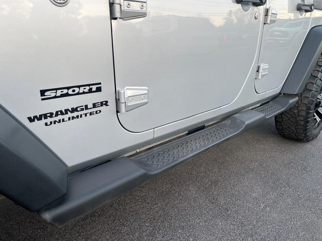 Jeep Wrangler Unlimited  2011