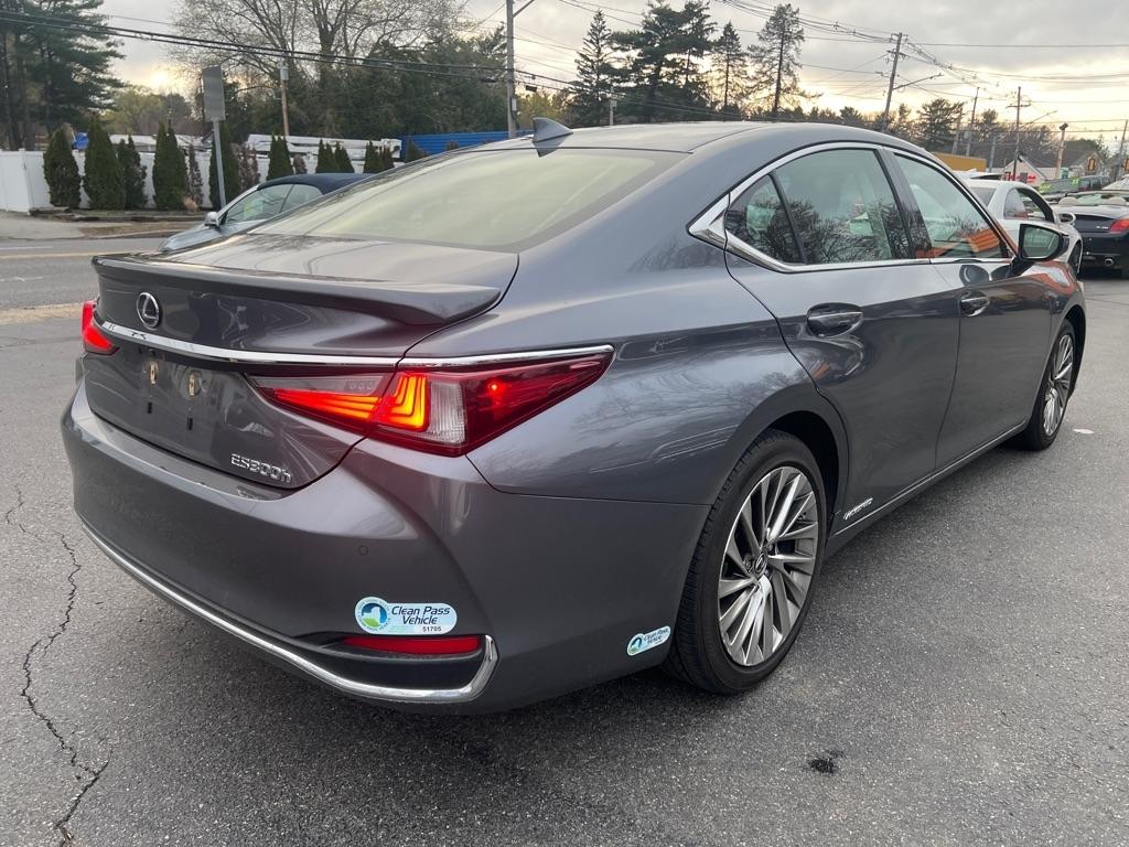 Lexus ES  2019
