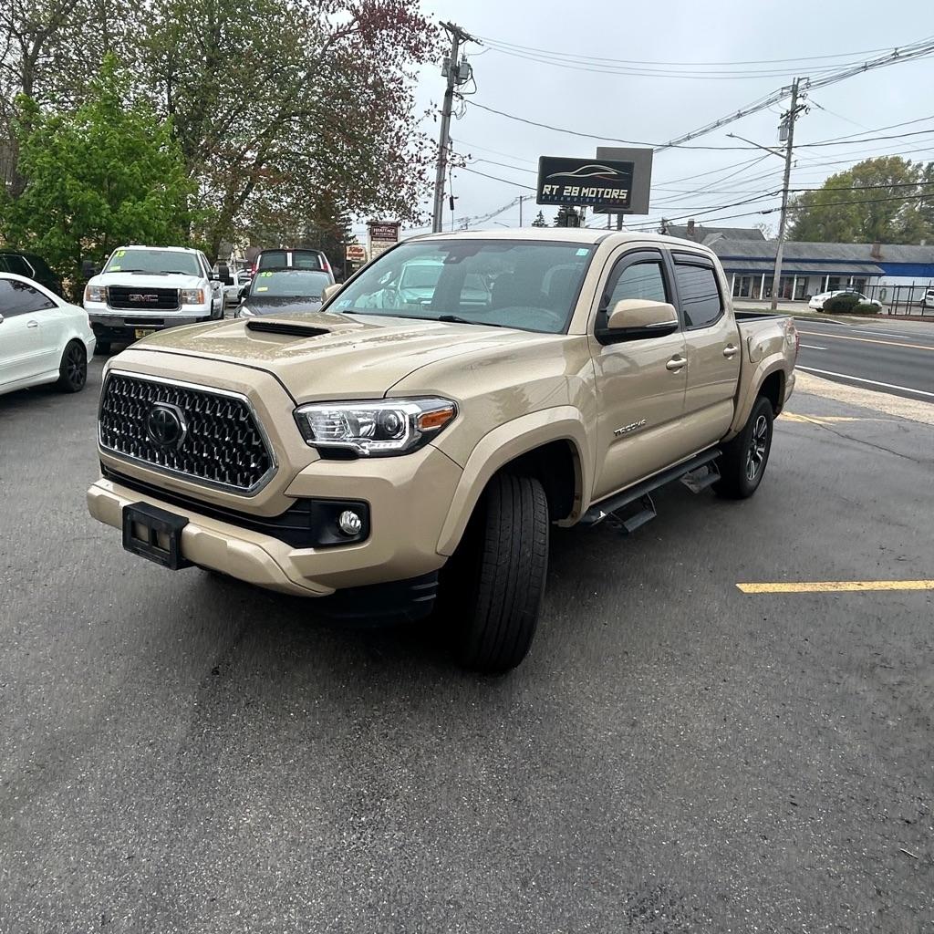 2018 Toyota Tacoma DOUBLE CAB