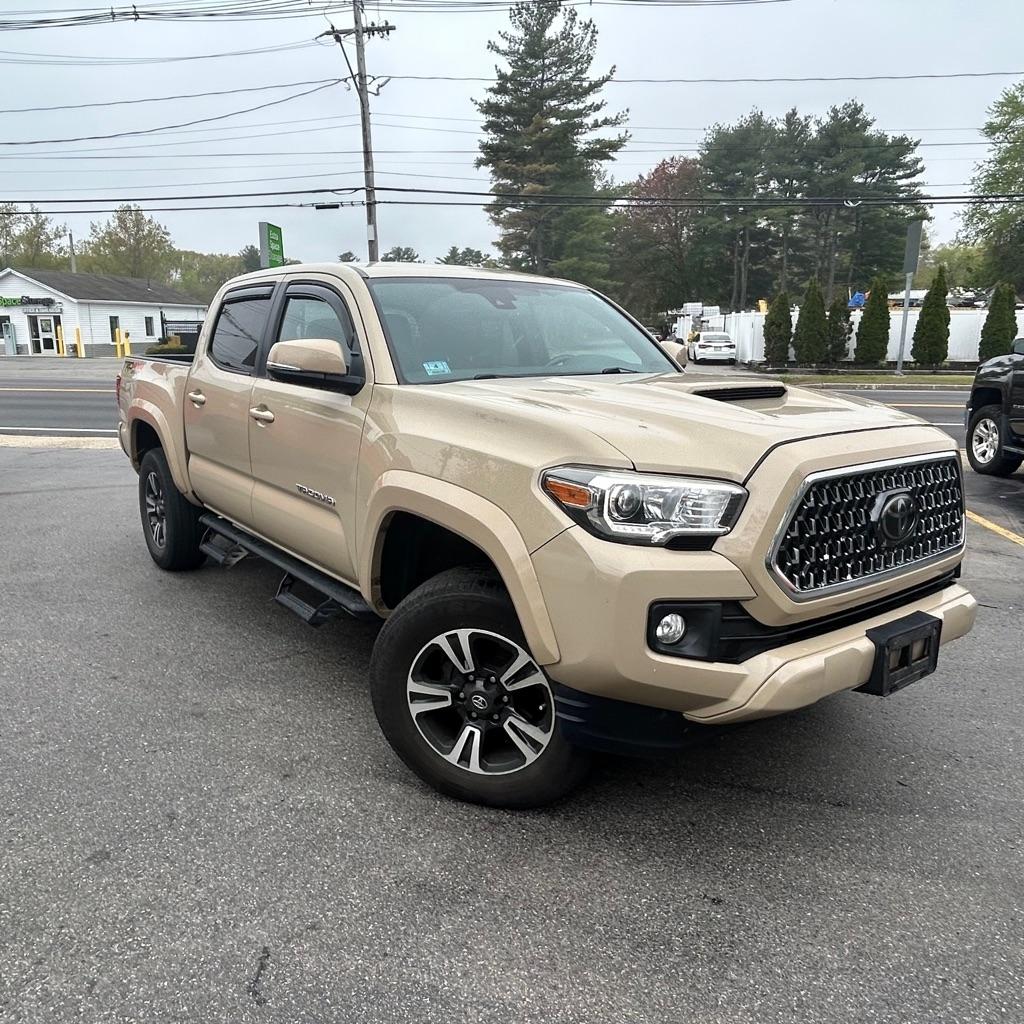 Toyota Tacoma  2018