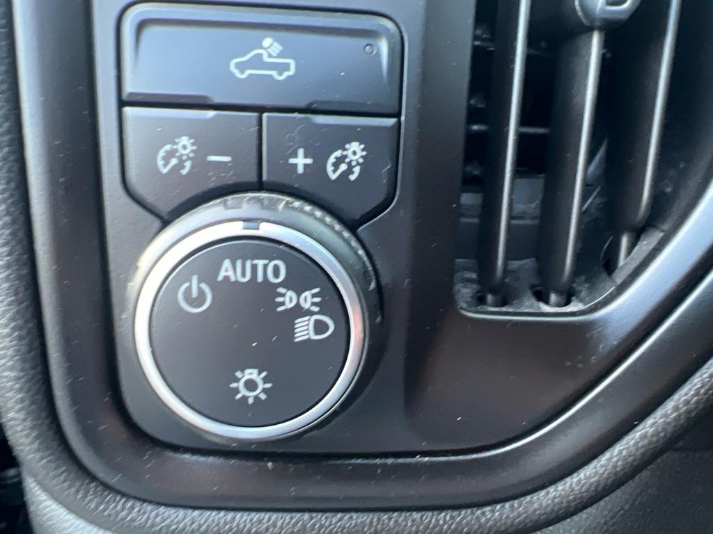Chevrolet Silverado 1500  2020