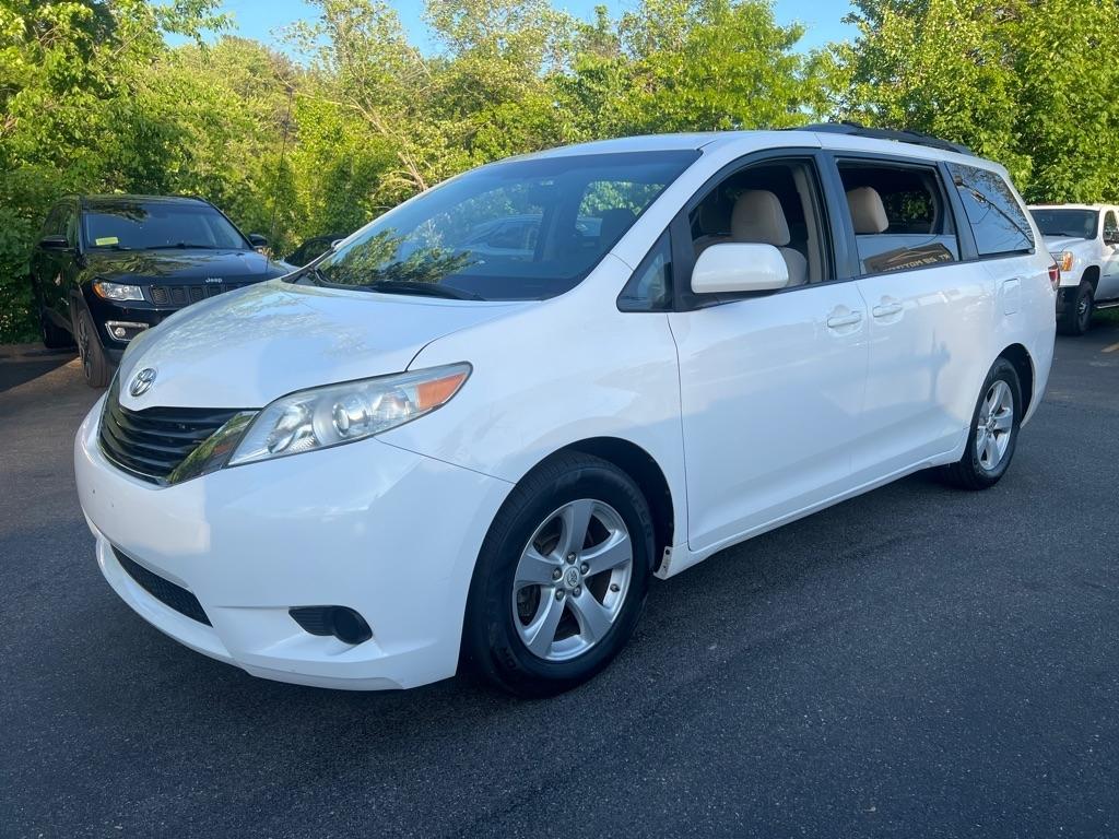 2012 Toyota Sienna LE