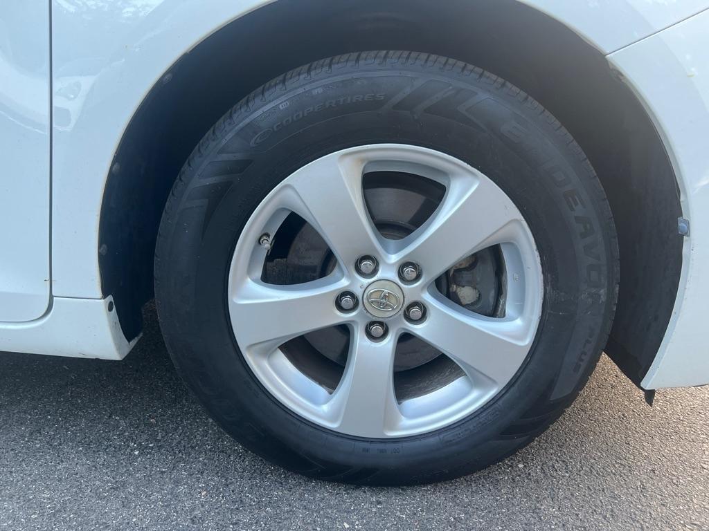 Toyota Sienna  2012