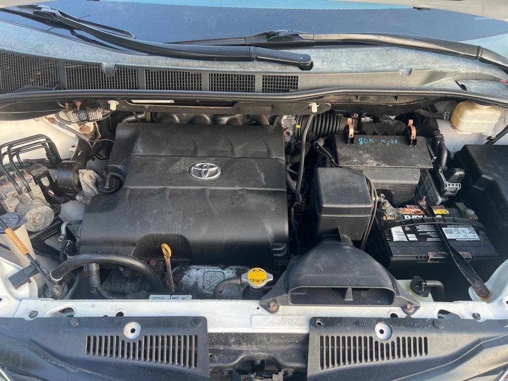 Toyota Sienna  2012