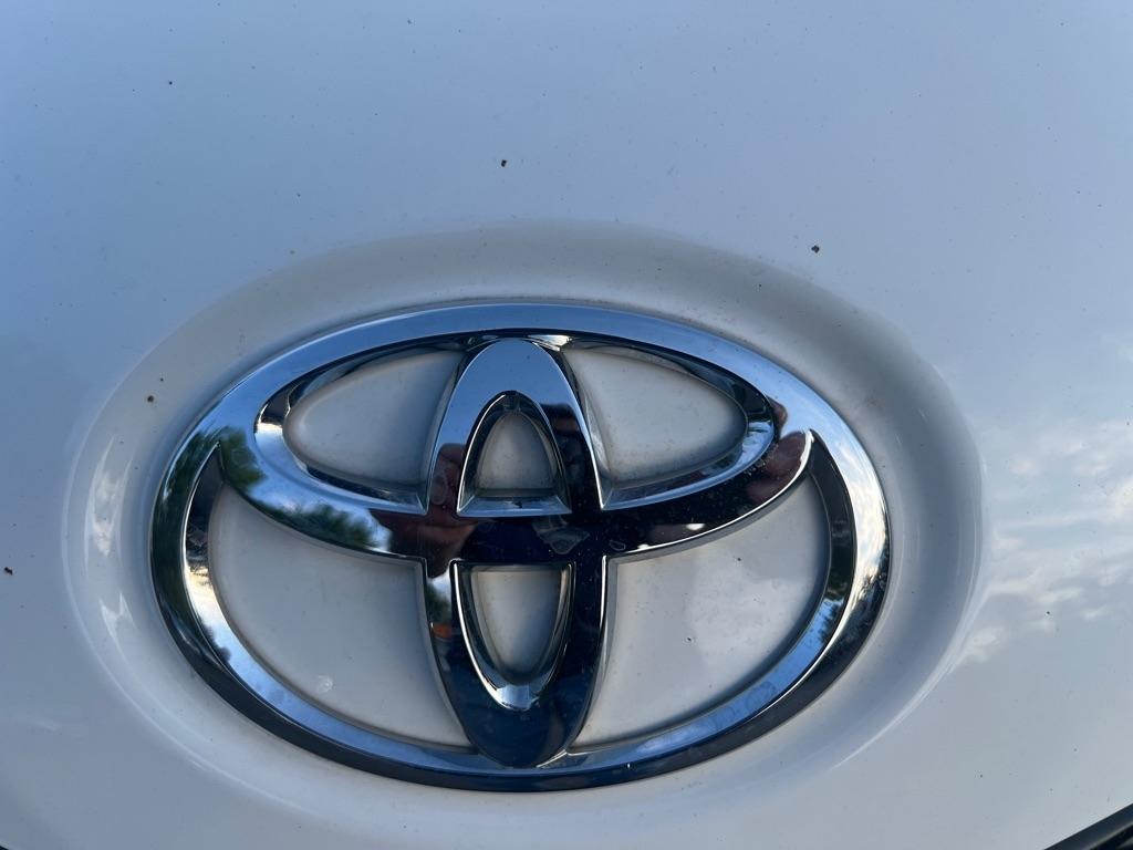 Toyota Sienna  2012