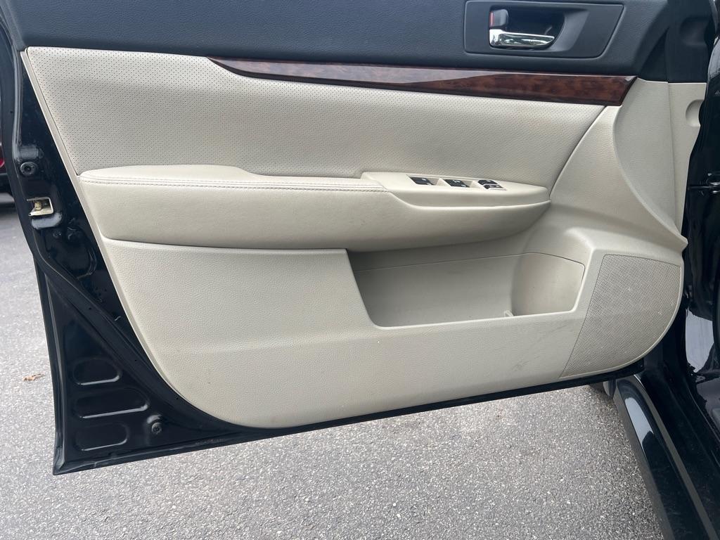 Subaru Legacy  2013