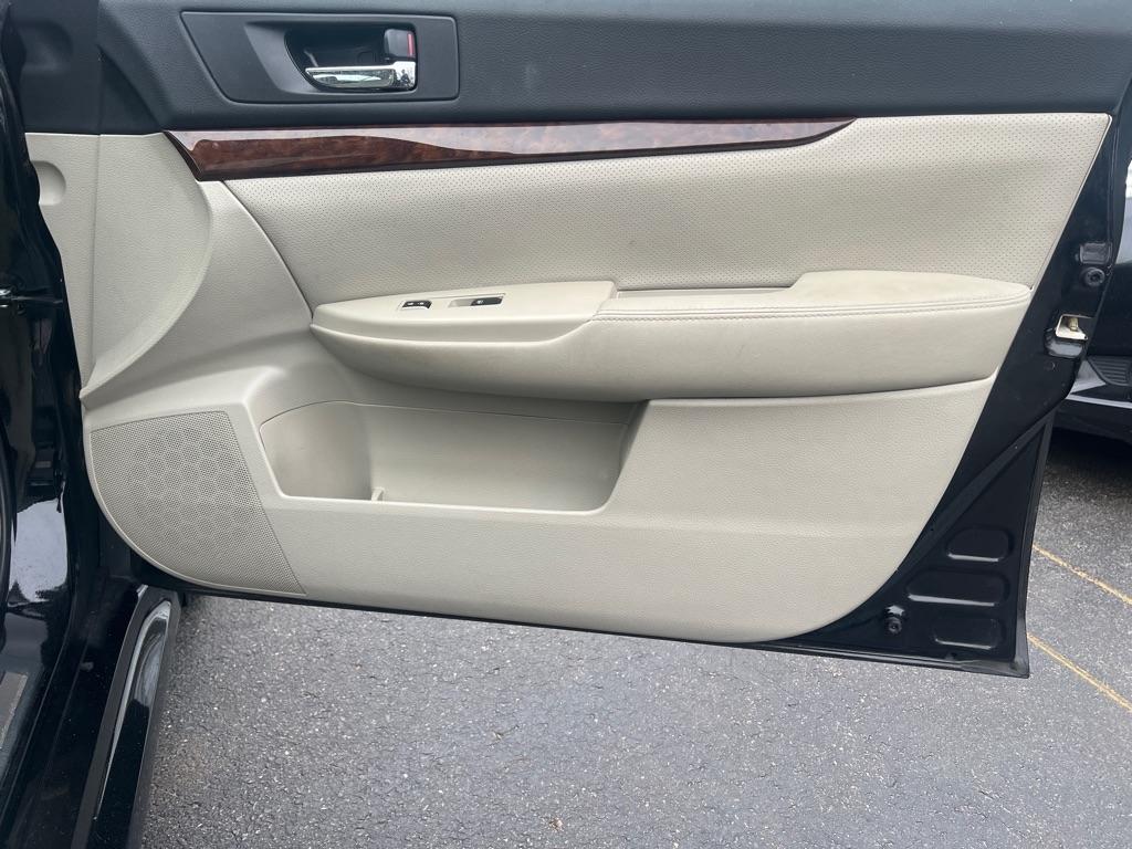 Subaru Legacy  2013