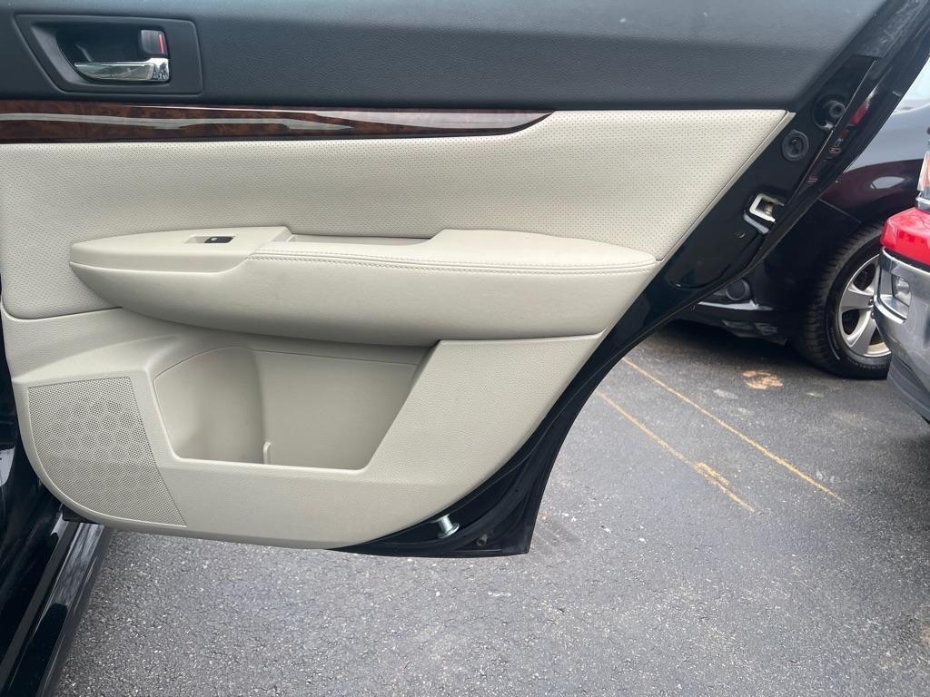Subaru Legacy  2013