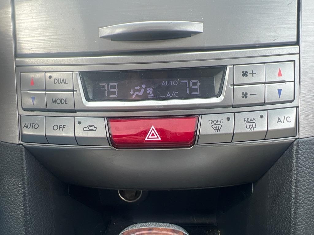Subaru Legacy  2013