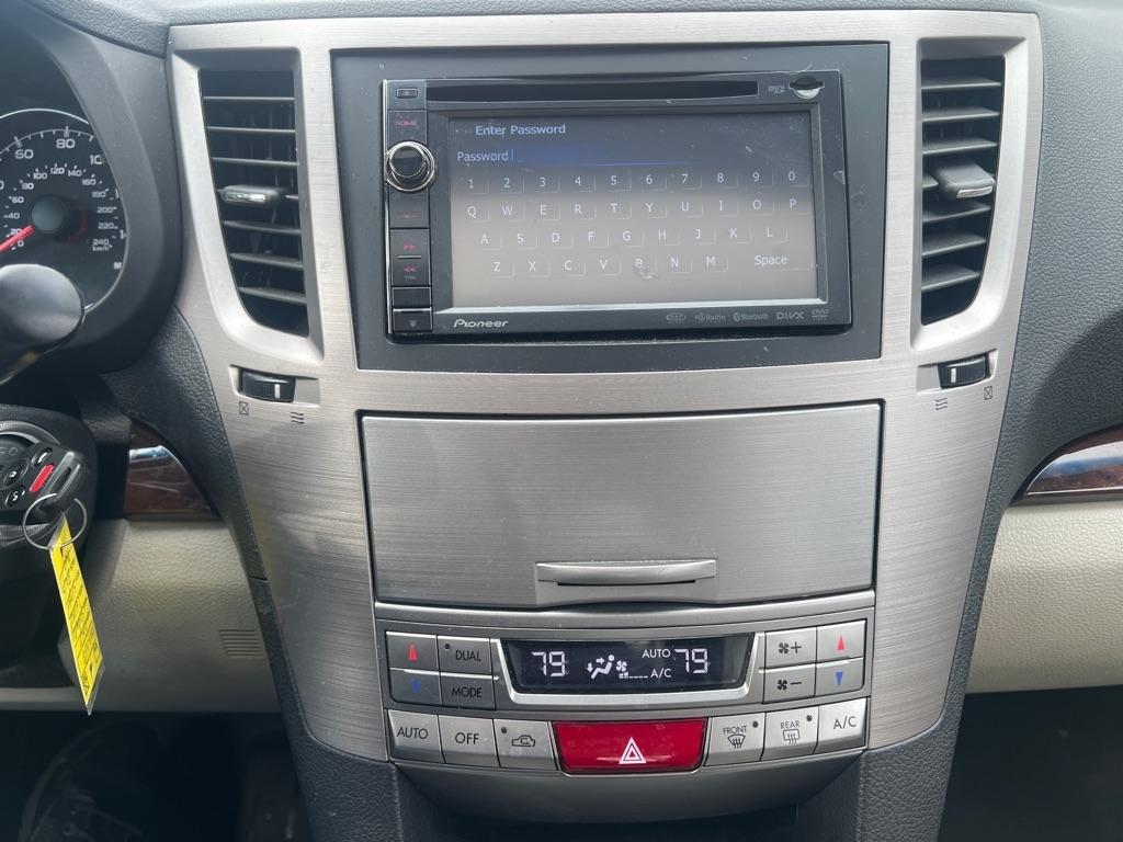 Subaru Legacy  2013