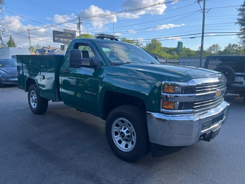 Chevrolet Silverado 3500HD Built After Aug 14  2015