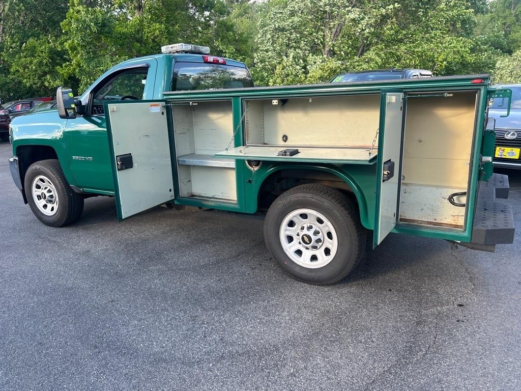 Chevrolet Silverado 3500HD Built After Aug 14  2015