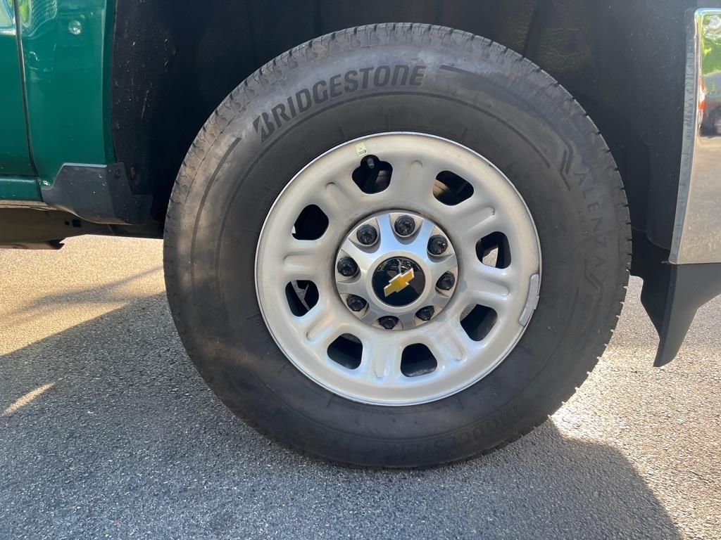 Chevrolet Silverado 3500HD Built After Aug 14  2015