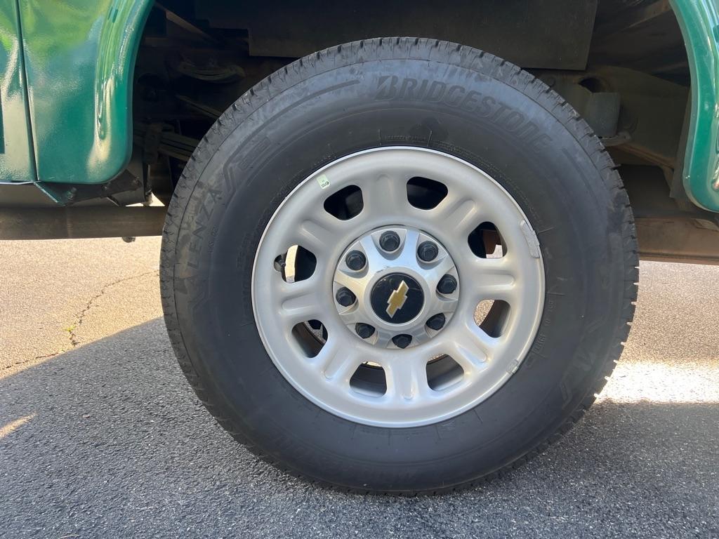 Chevrolet Silverado 3500HD Built After Aug 14  2015