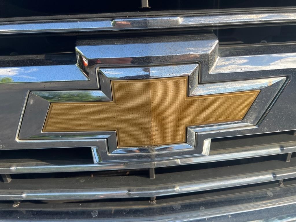 Chevrolet Silverado 3500HD Built After Aug 14  2015