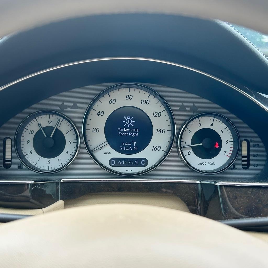 Mercedes-Benz CLS-Class  2011