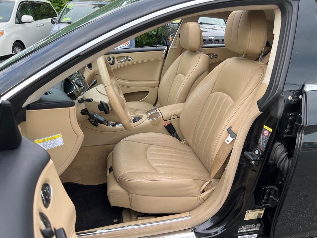 Mercedes-Benz CLS-Class  2011