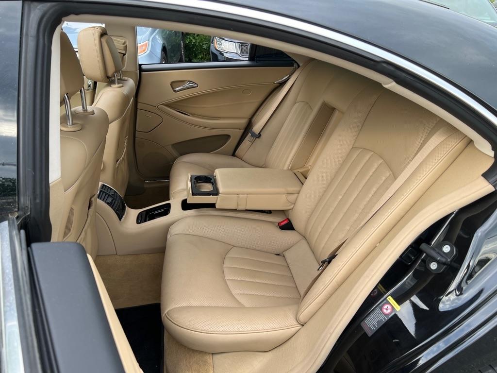 Mercedes-Benz CLS-Class  2011