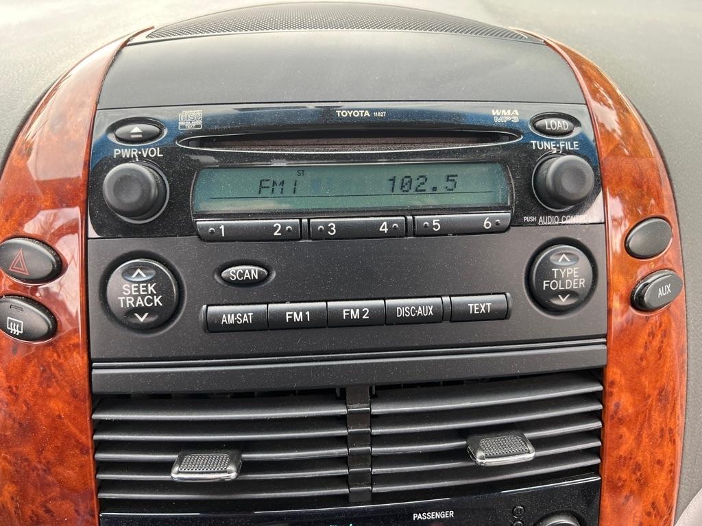 Toyota Sienna  2010