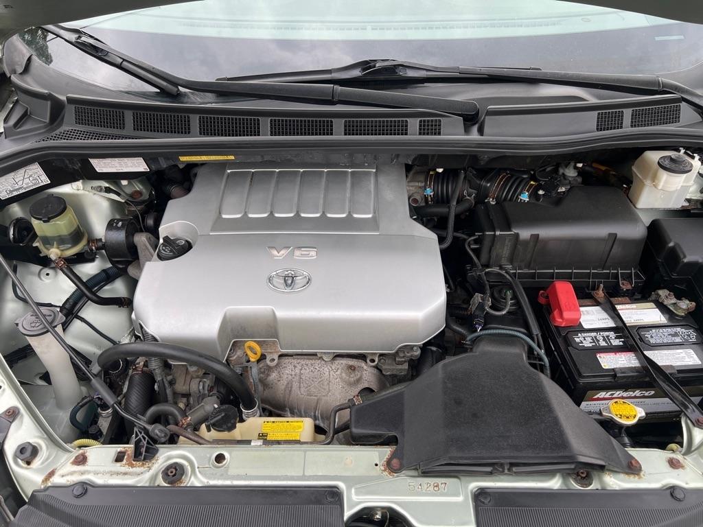 Toyota Sienna  2010