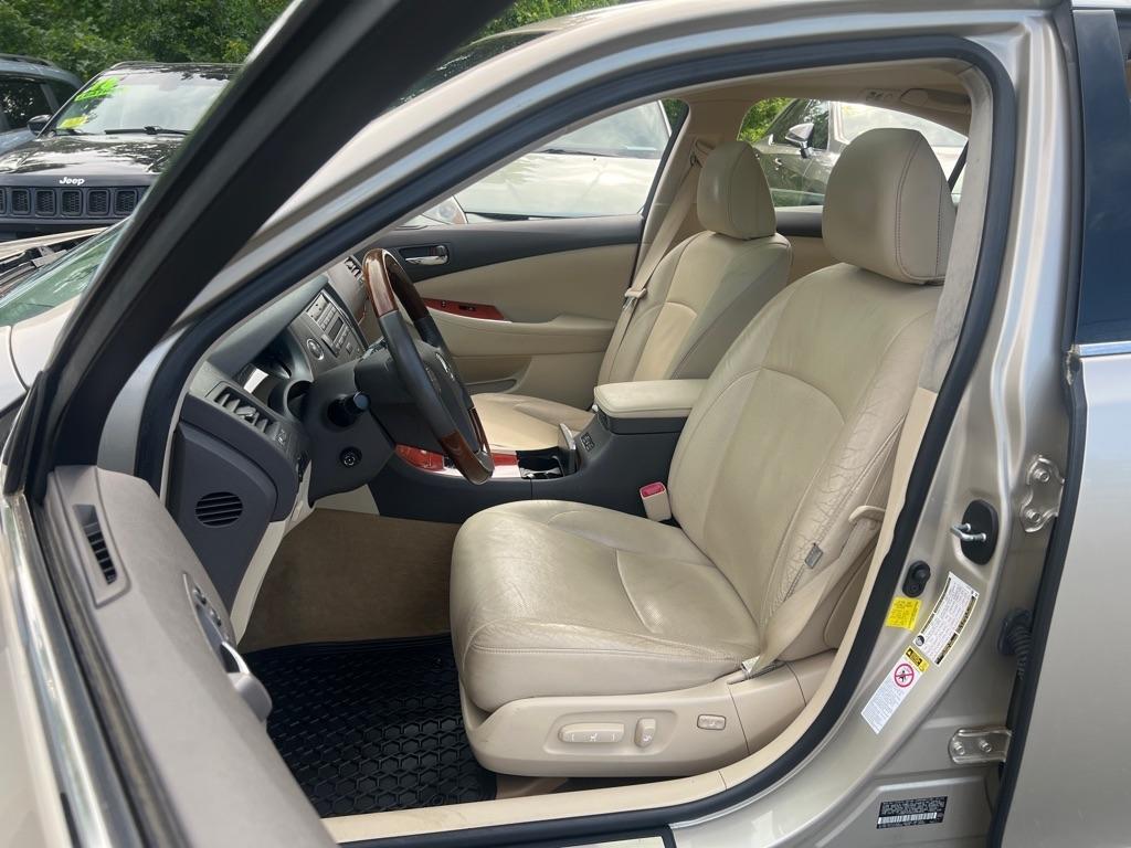 Lexus ES 350  2012