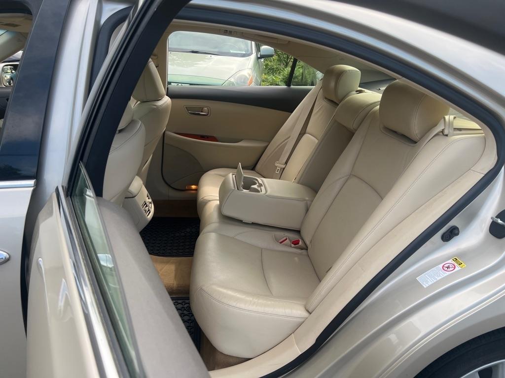 Lexus ES 350  2012