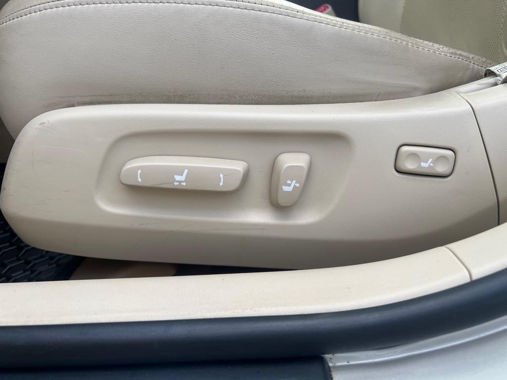 Lexus ES 350  2012