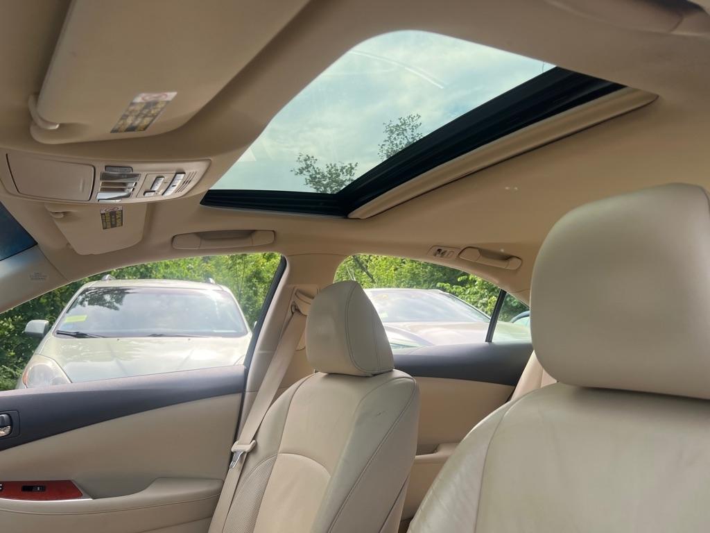 Lexus ES 350  2012