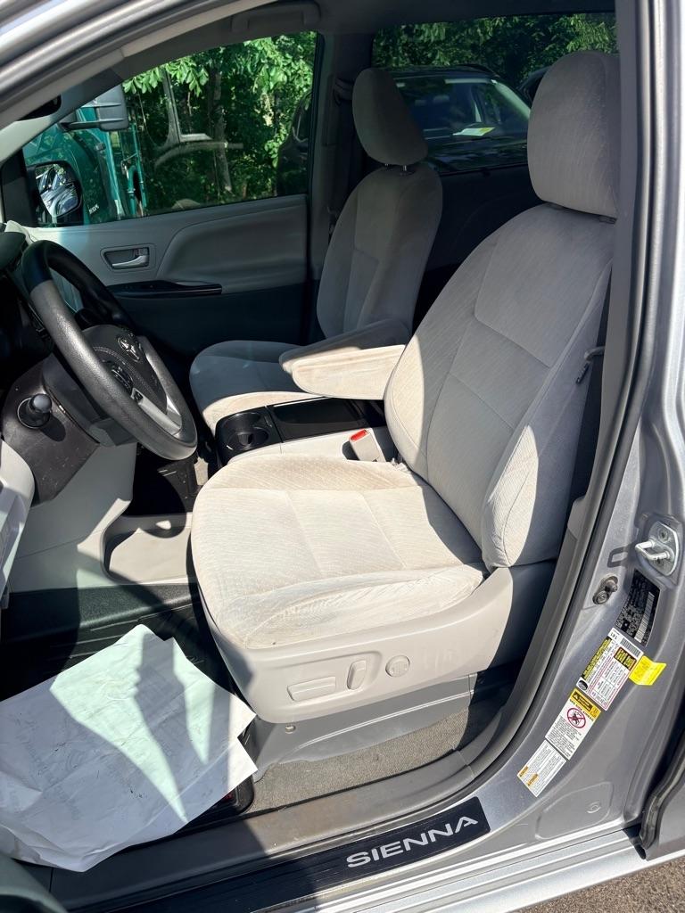 Toyota Sienna  2017
