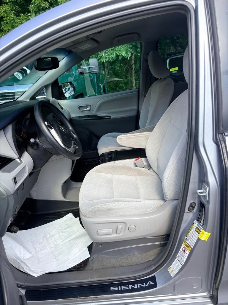 Toyota Sienna  2017