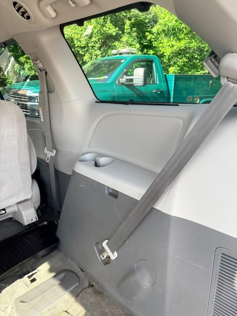 Toyota Sienna  2017