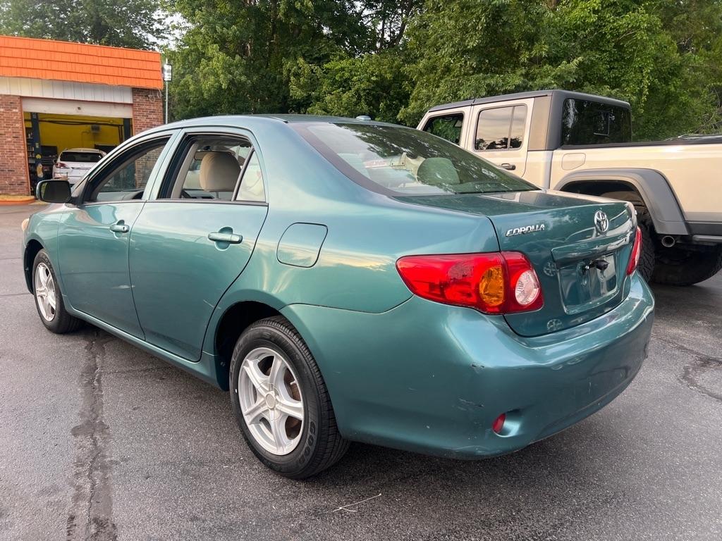 Toyota Corolla  2010
