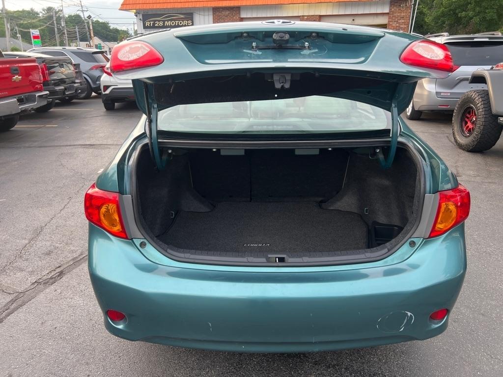 Toyota Corolla  2010