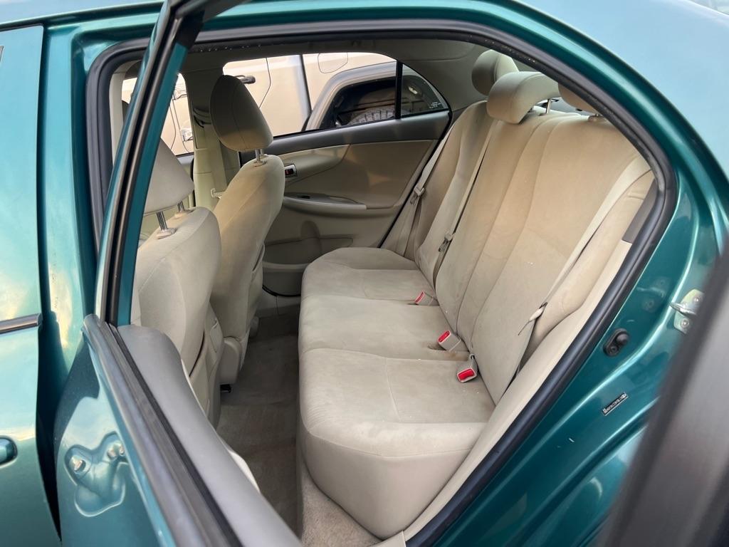 Toyota Corolla  2010