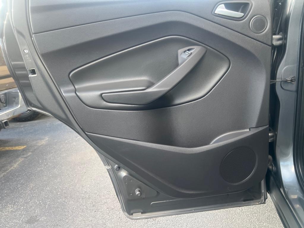 Ford Escape  2014