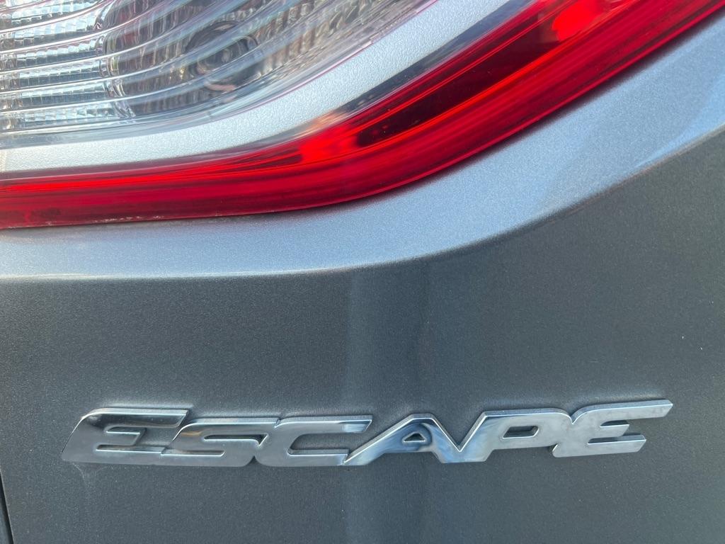 Ford Escape  2014