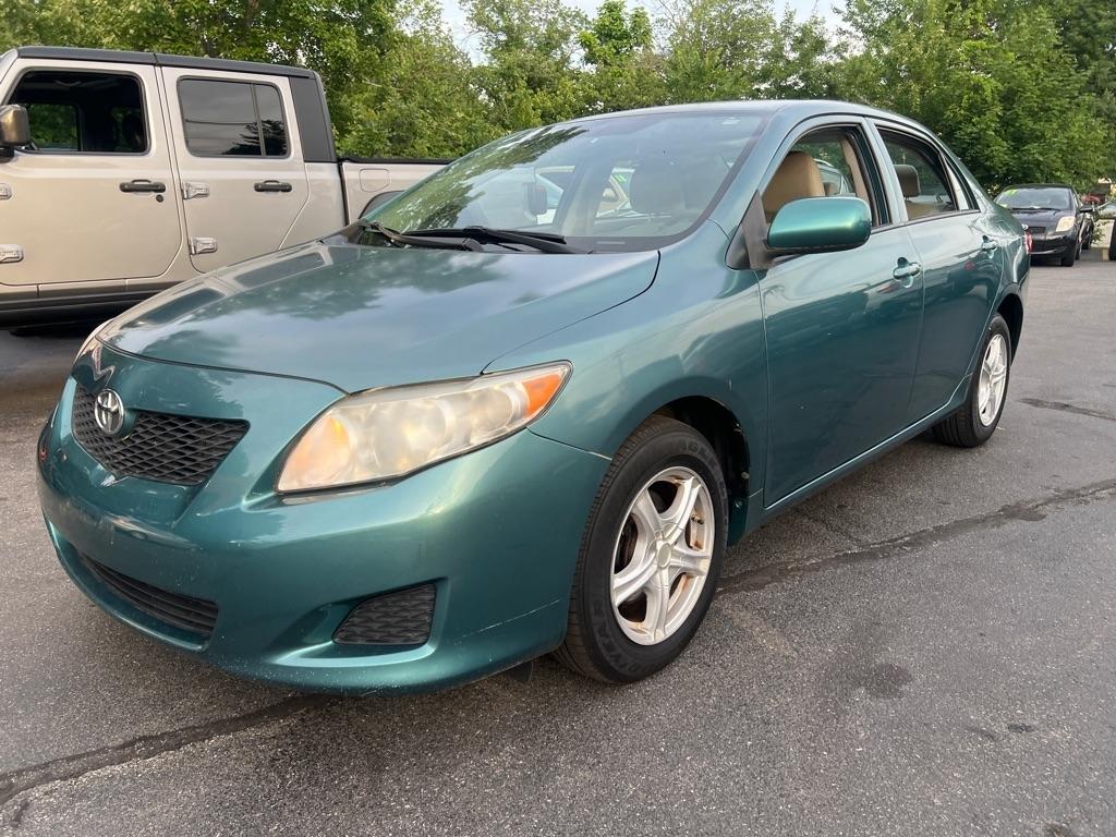 Toyota Corolla  2010