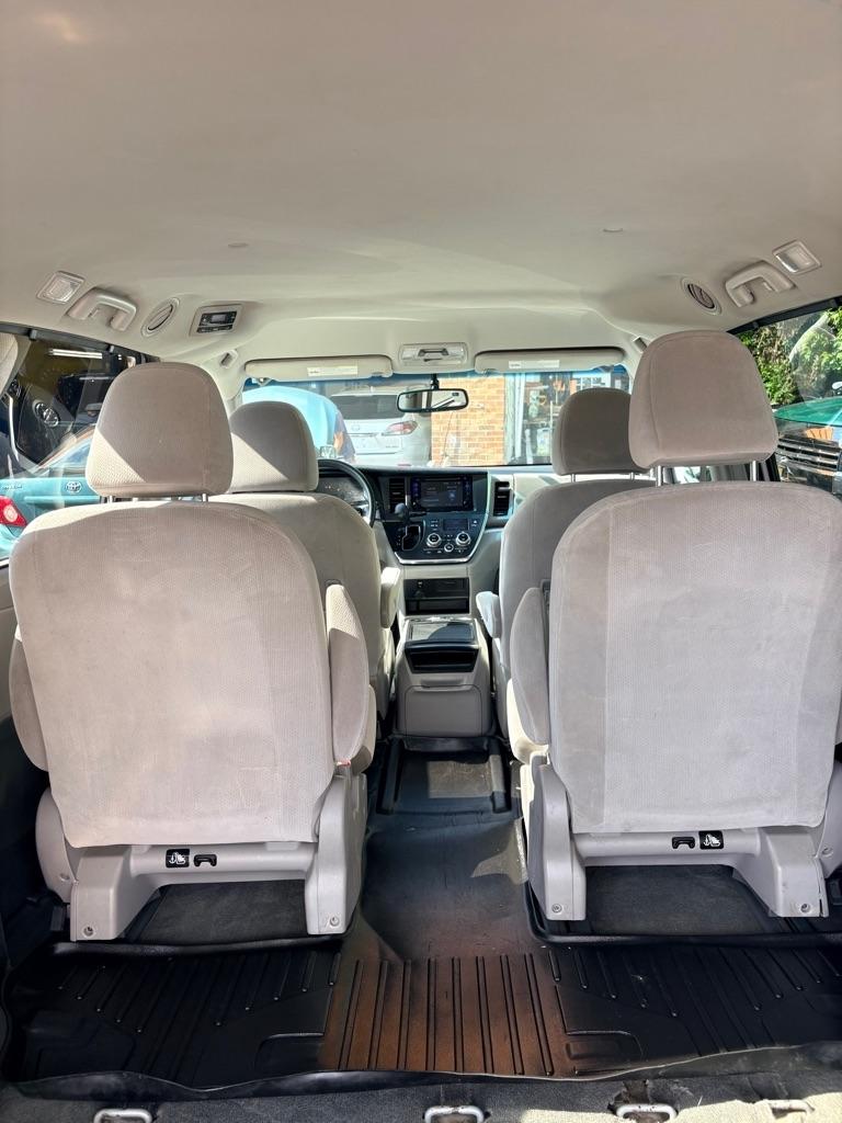 Toyota Sienna  2017