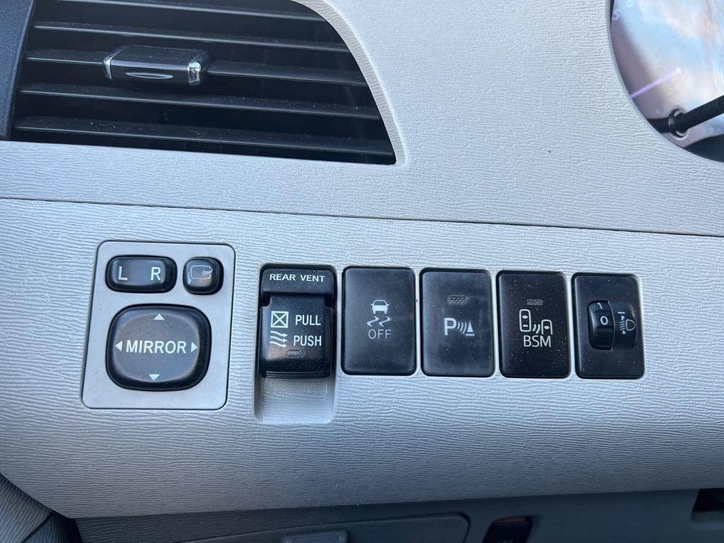 Toyota Sienna  2014
