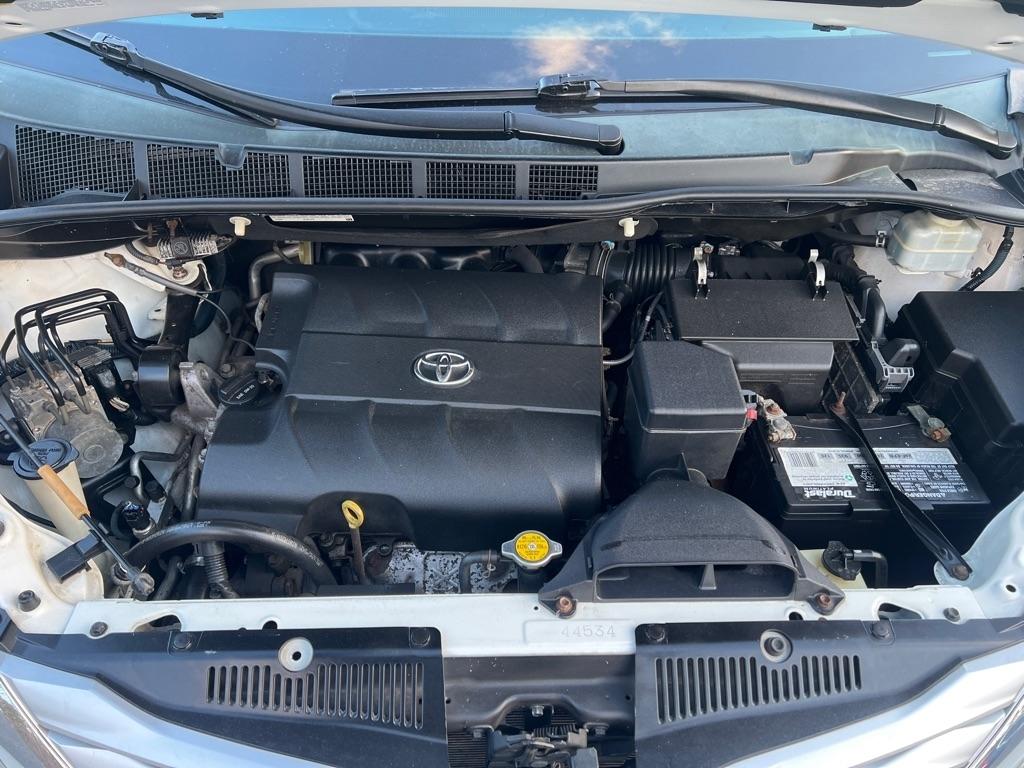 Toyota Sienna  2014