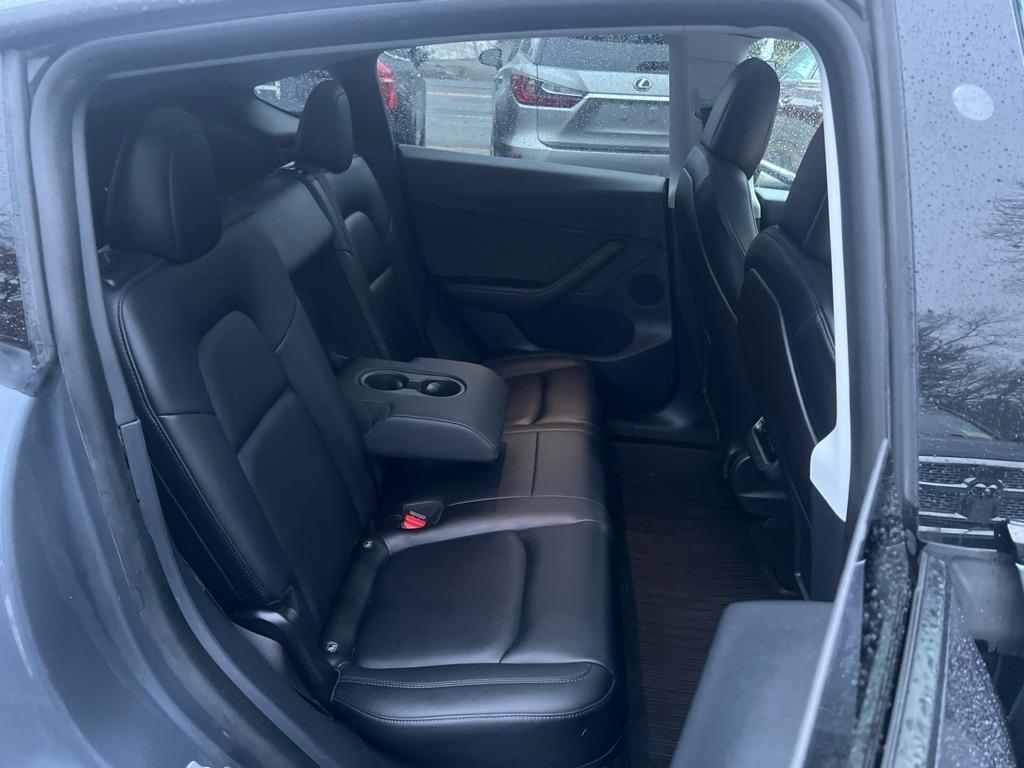 Tesla Model Y  2020