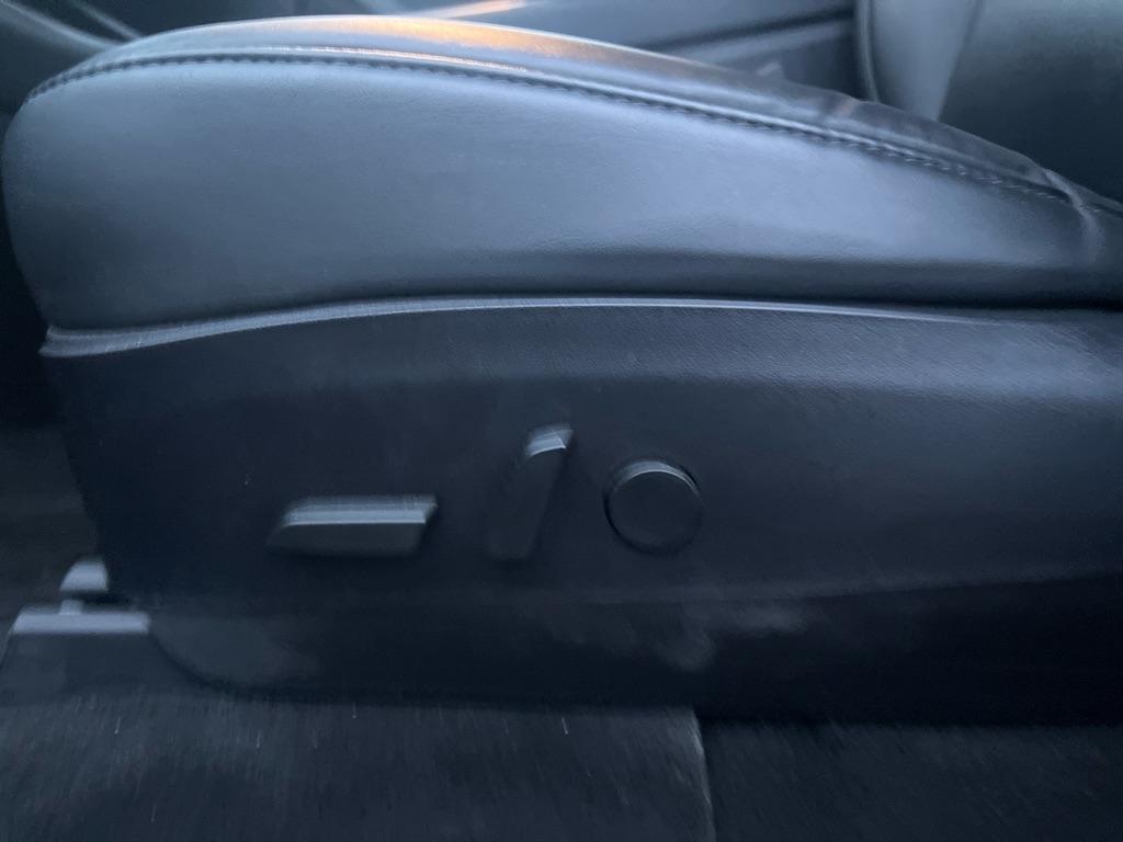 Tesla Model Y  2020