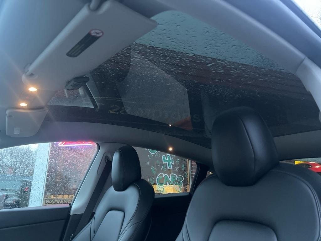 Tesla Model Y  2020