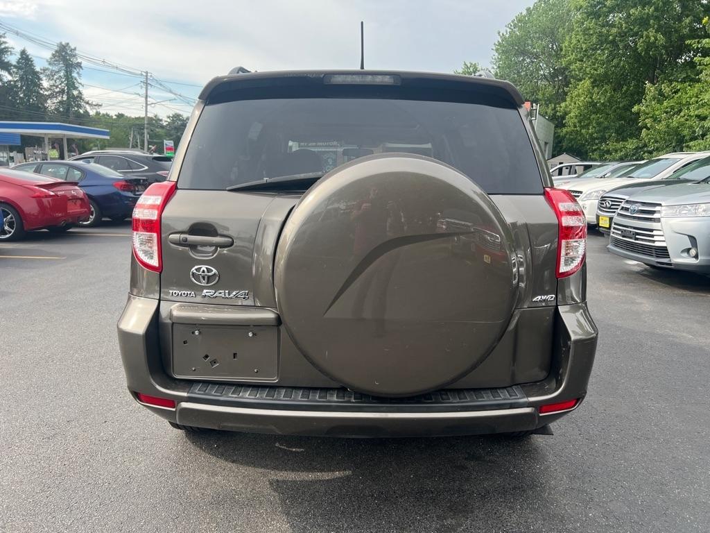 Toyota RAV4  2010