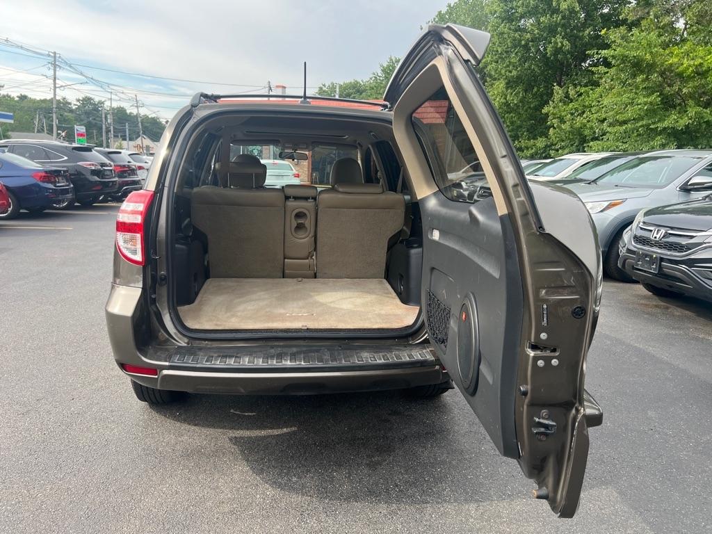Toyota RAV4  2010