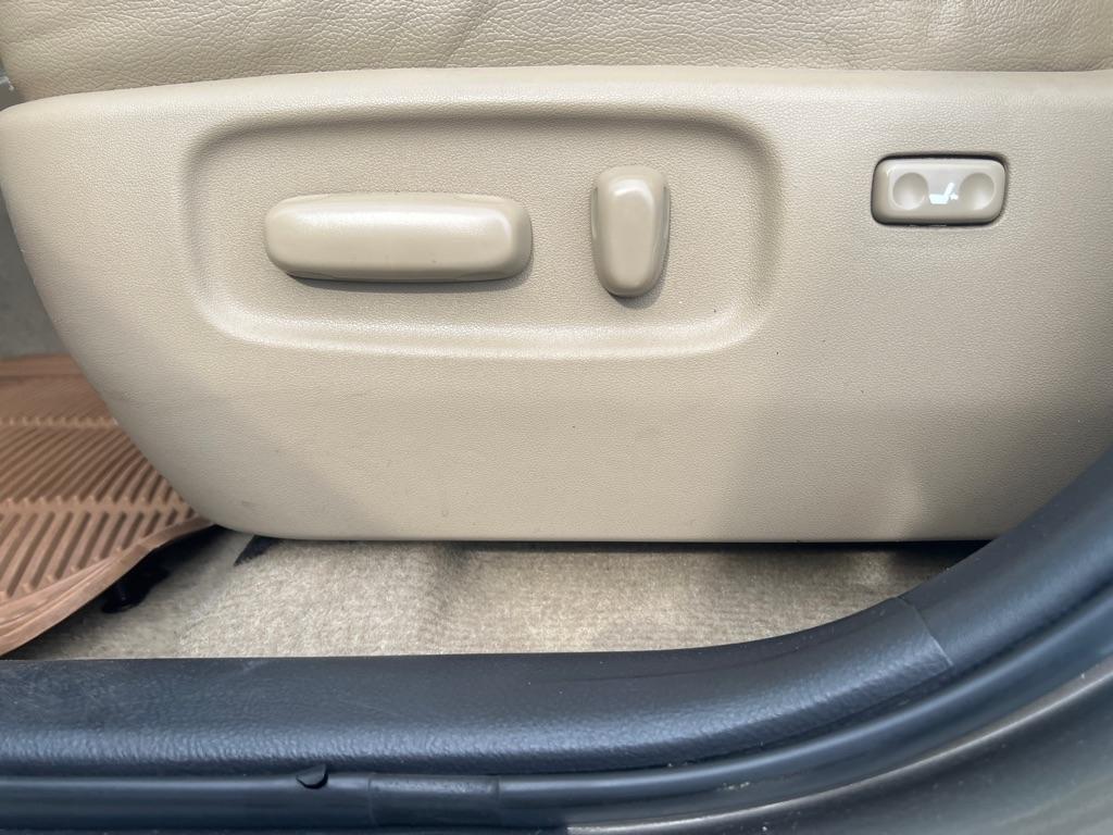 Toyota RAV4  2010