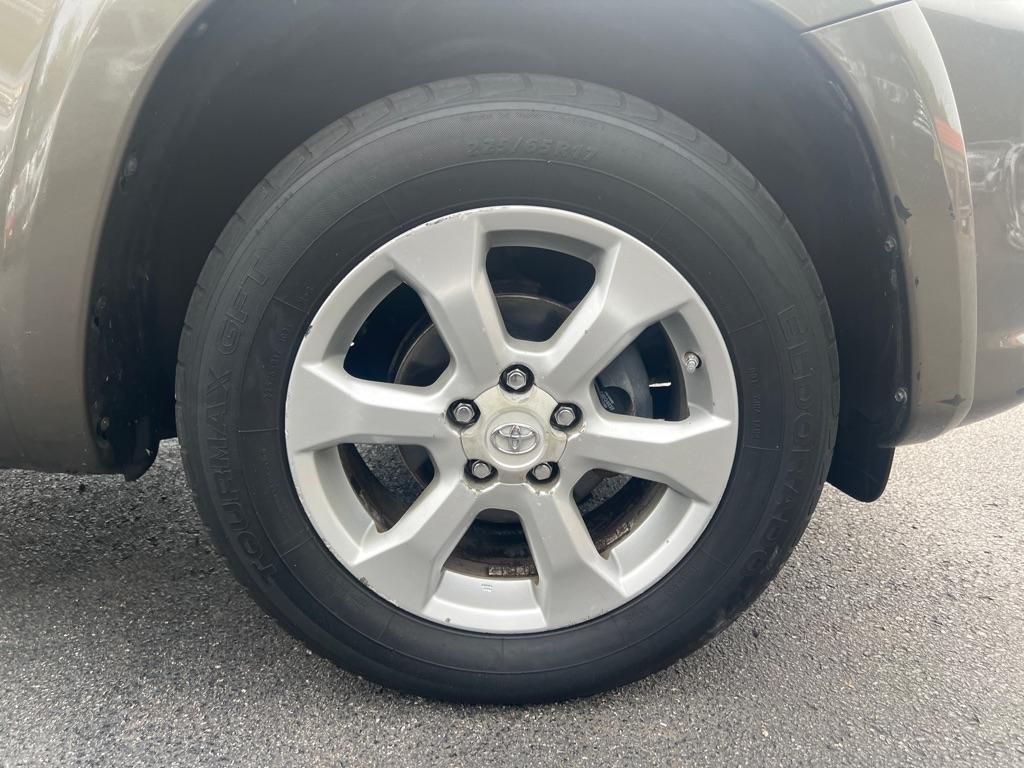 Toyota RAV4  2010