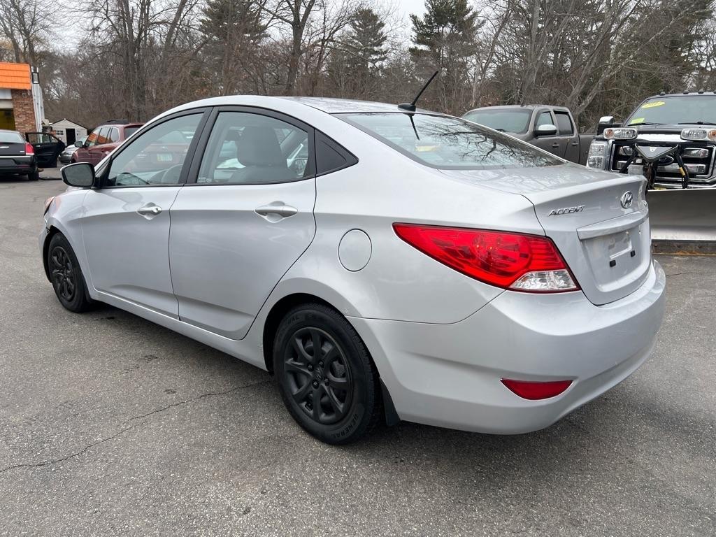 Hyundai Accent  2013