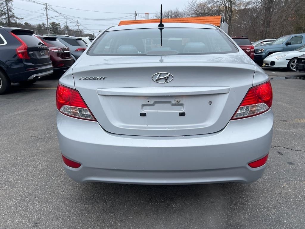 Hyundai Accent  2013